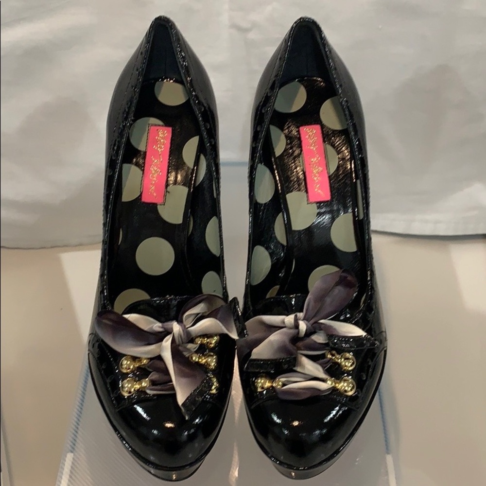 Betsey Johnson platform pumps
